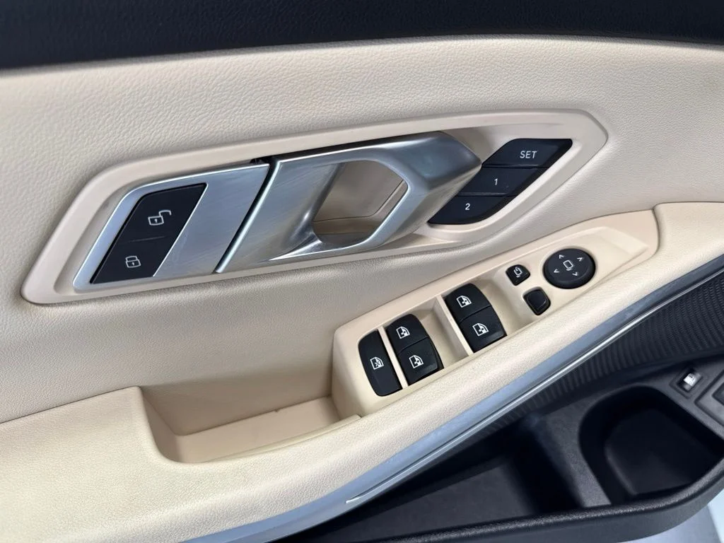 Used 2023 White BMW 330e iPerformance image 14
