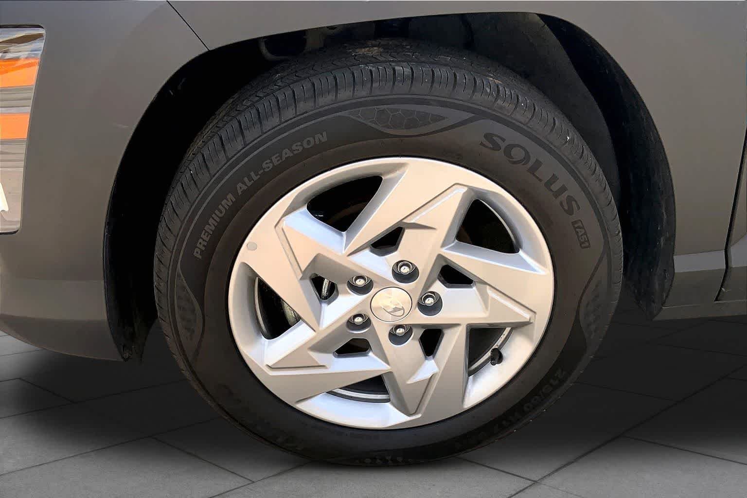 2026 Hyundai Kona SE - Photo 11