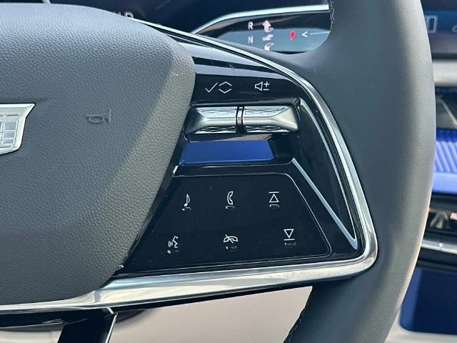 2027 Cadillac OPTIQ Sport - Photo 6