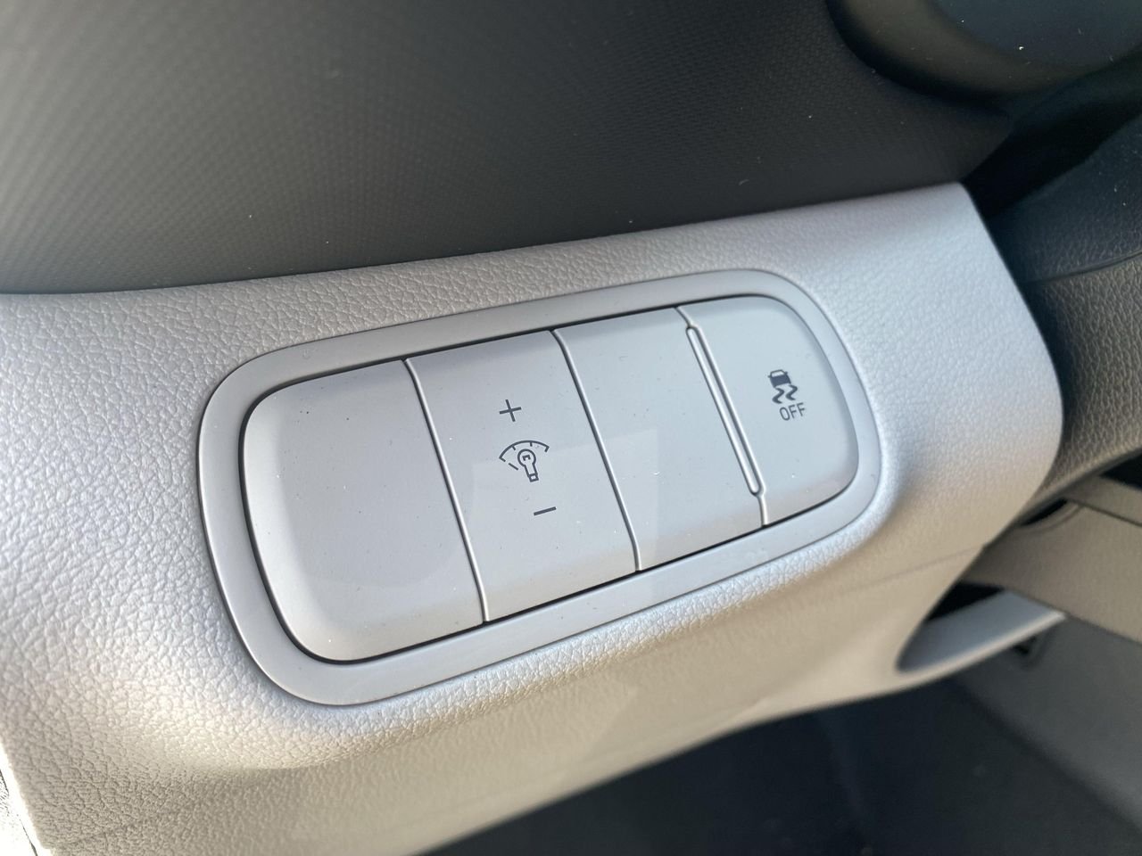 New 2026 Lunar White Hyundai SEL image 18