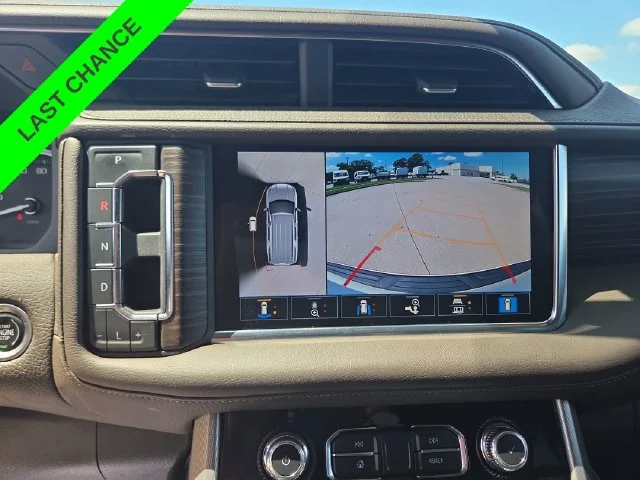 Used 2021 White GMC Denali image 19