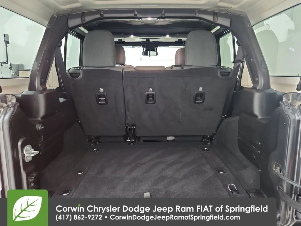 Certified Used 2025 Gray Jeep Rubicon image 31