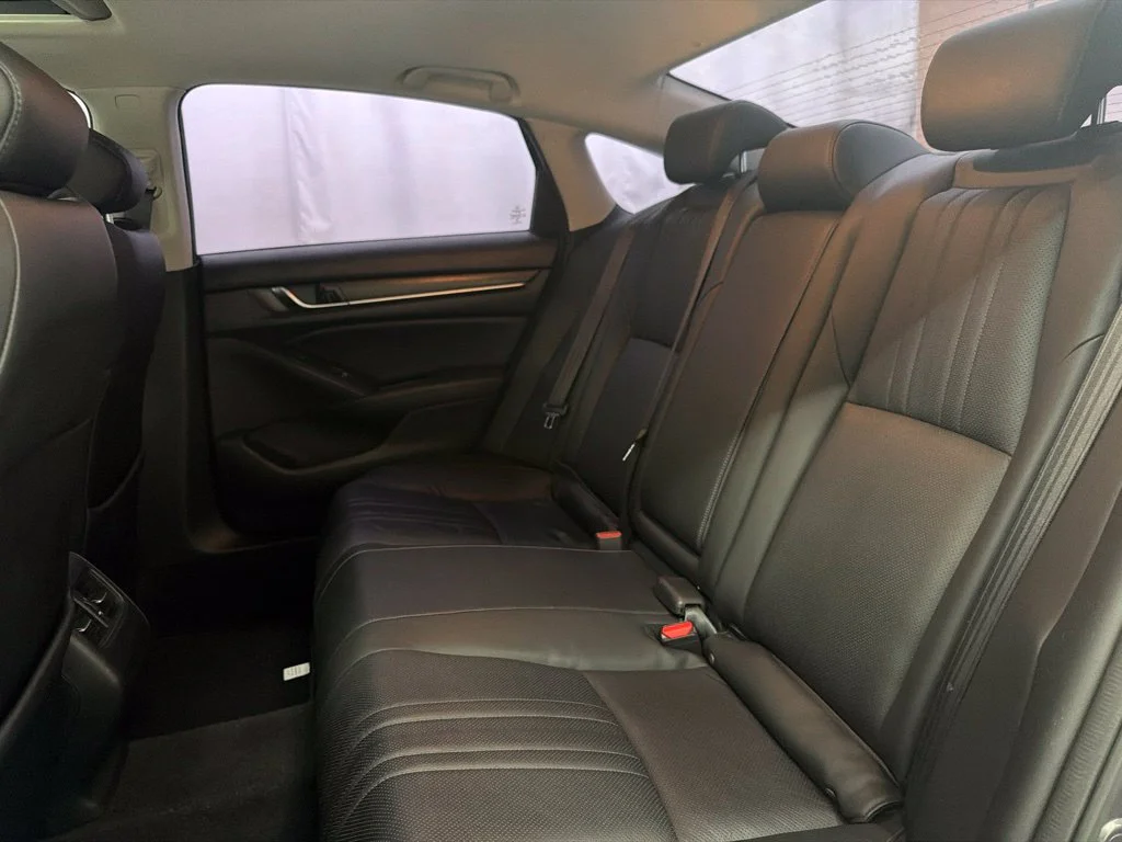 Used 2018 Gray Honda Touring image 21
