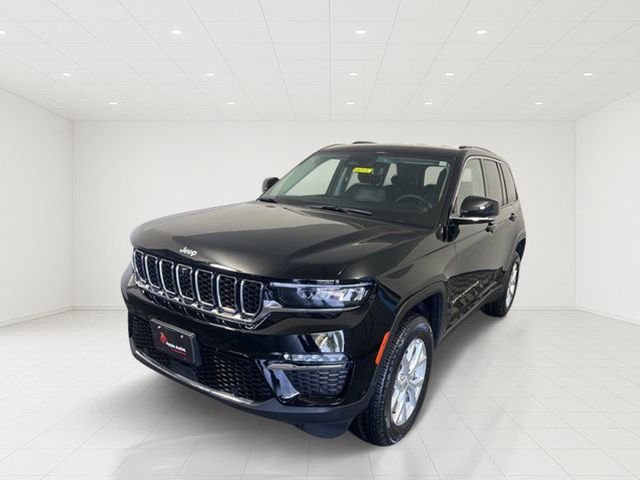 Certified 2023 Jeep Grand Cherokee Limited with VIN 1C4RJHBG5PC528428 for sale in Shakopee, Minnesota
