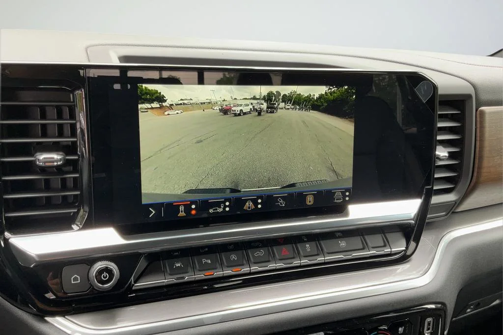 New 2026 Chevrolet Silverado 1500 High Country 4D Crew Cab