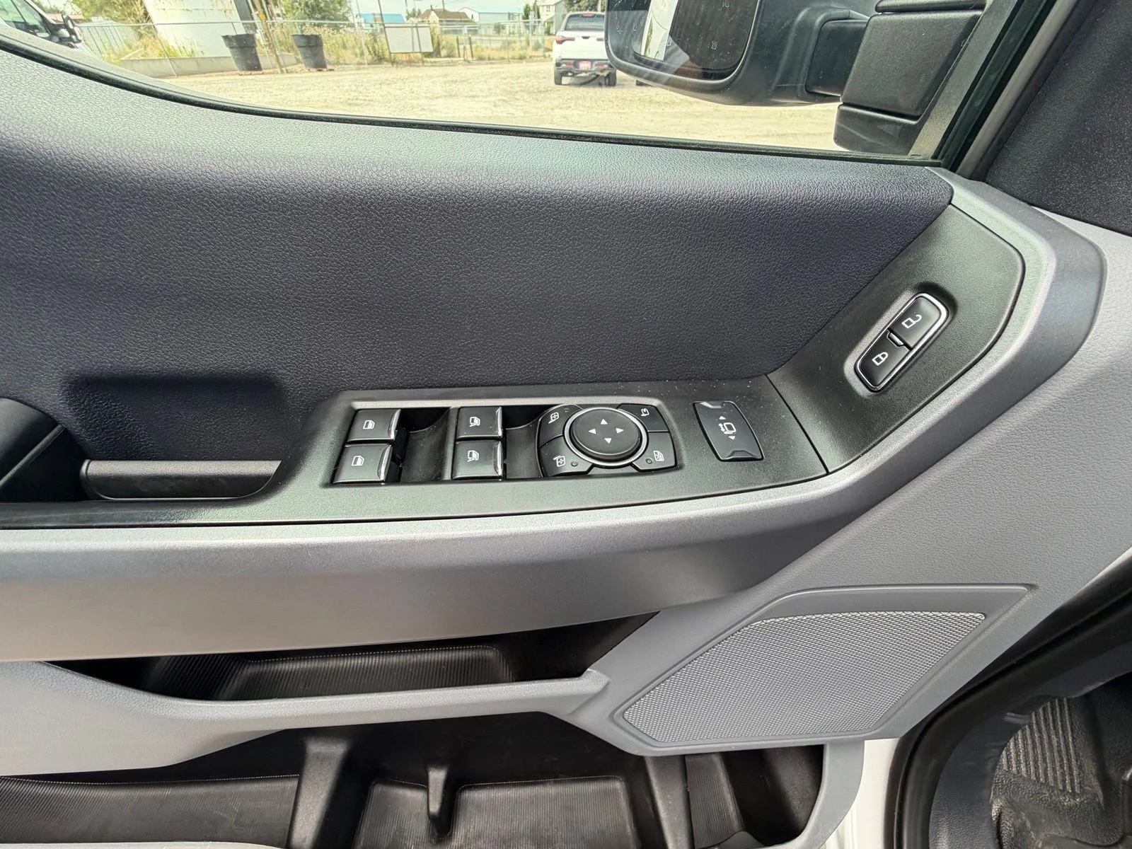 Used 2024 White Ford XLT image 14