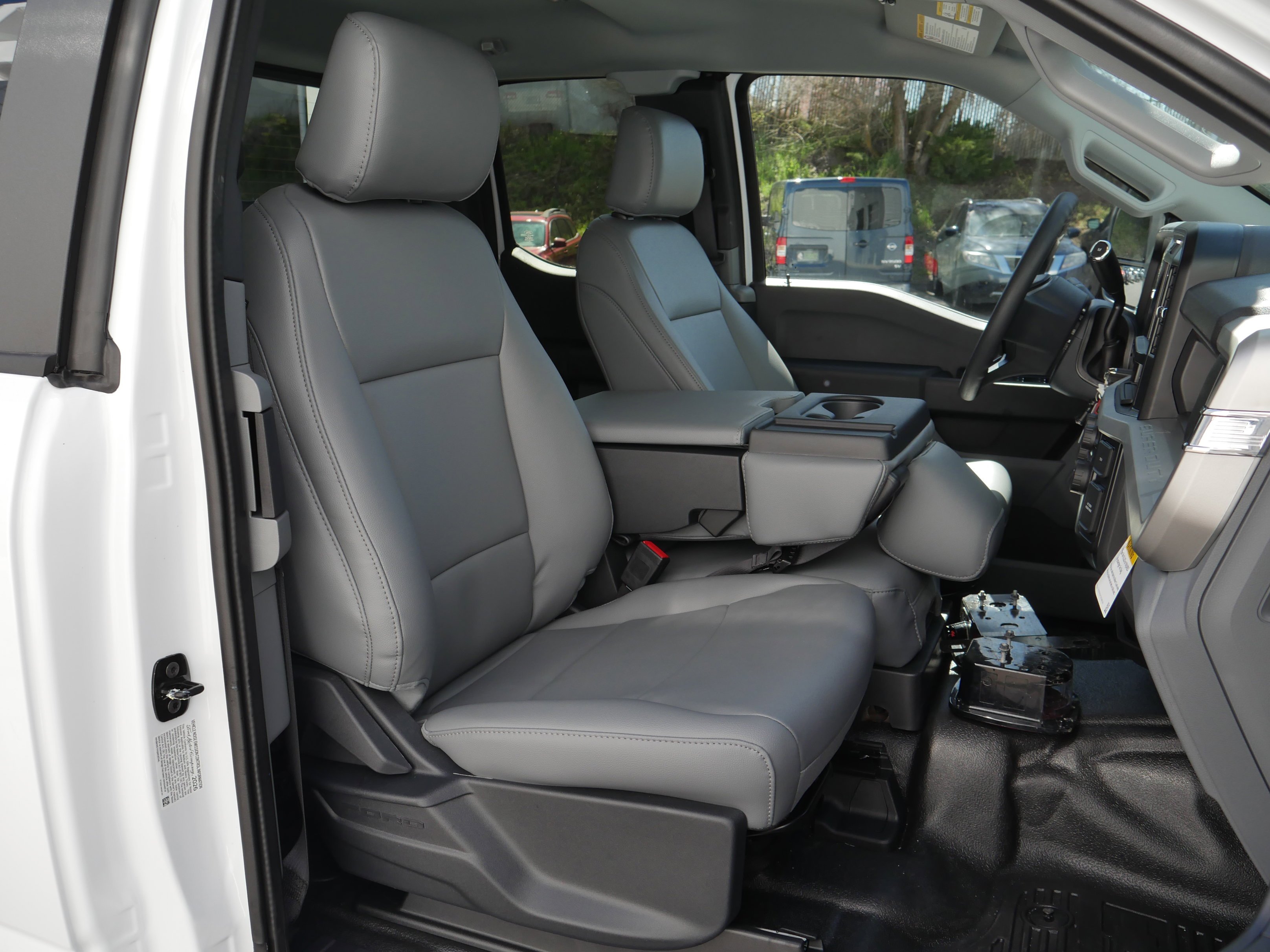 New 2026 Oxford White Ford F-350® XL image 22
