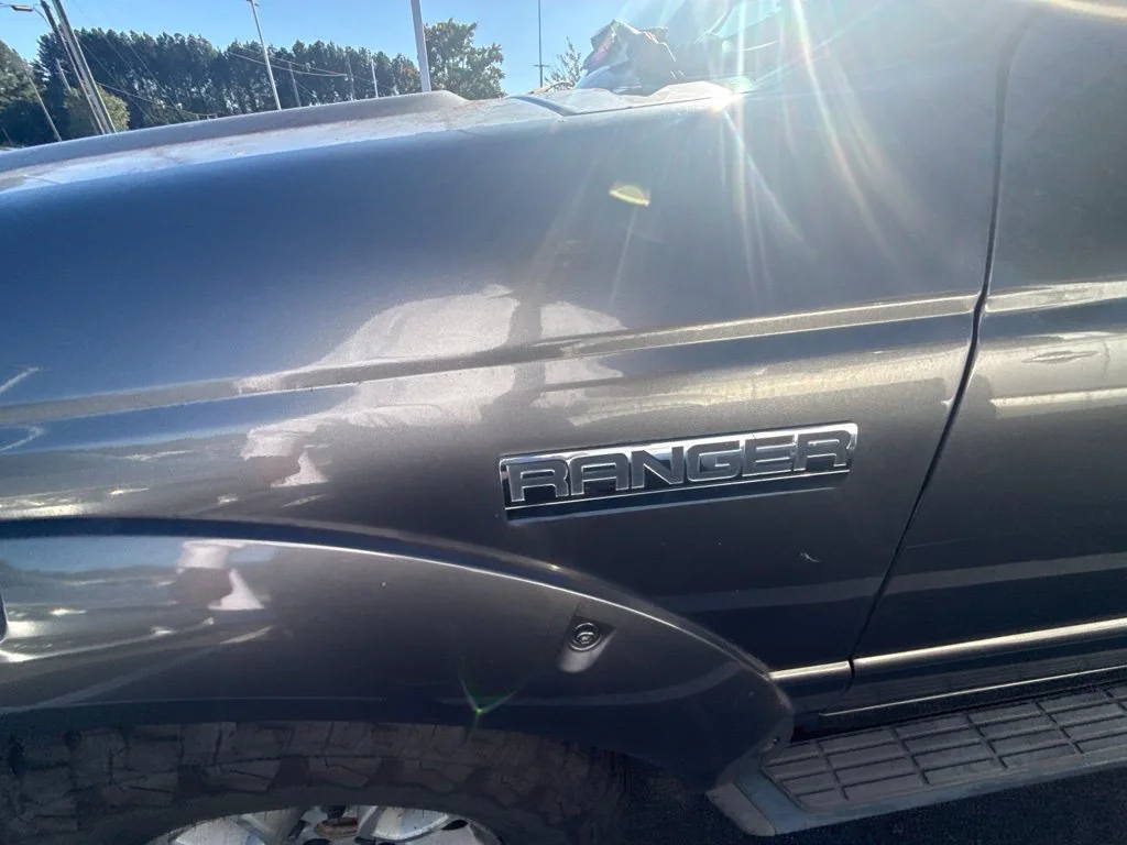 Used 2007 Black Clearcoat Ford XL image 3