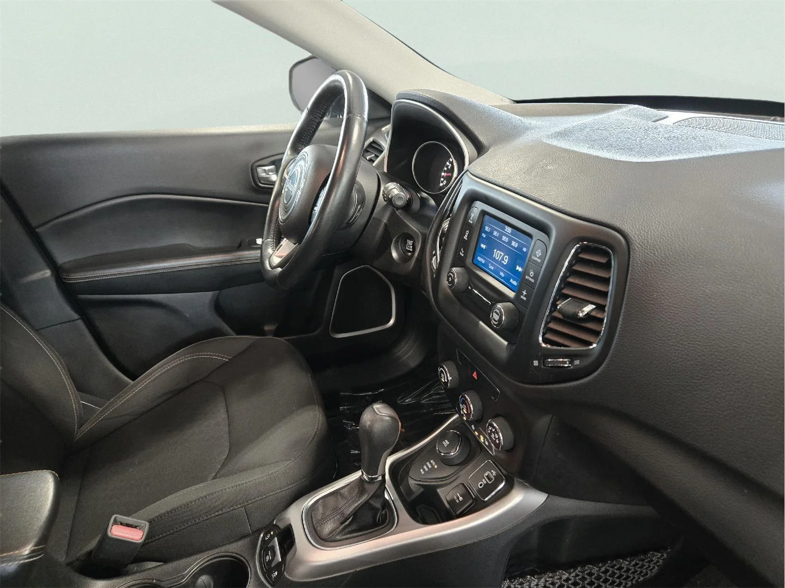 Used 2018 BLACK JEEP SPORT image 53