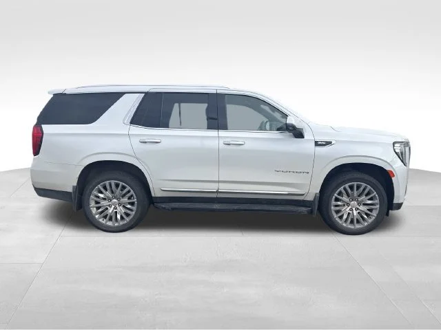 Used 2023 WHITE FROST TRICOAT GMC SLT image 7