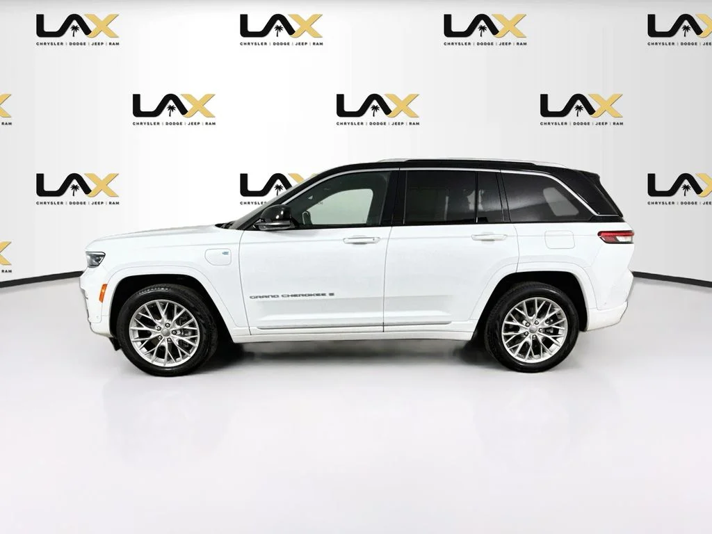 Used 2023 White Jeep Summit 4xe image 4