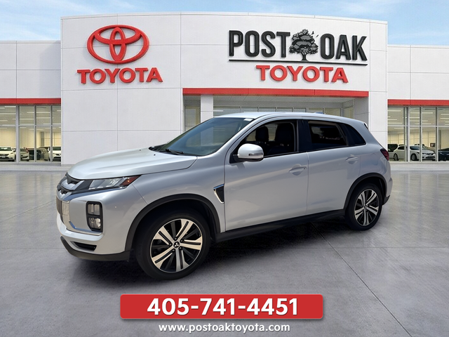 Used 2023 White Mitsubishi 2.0 LE image 7