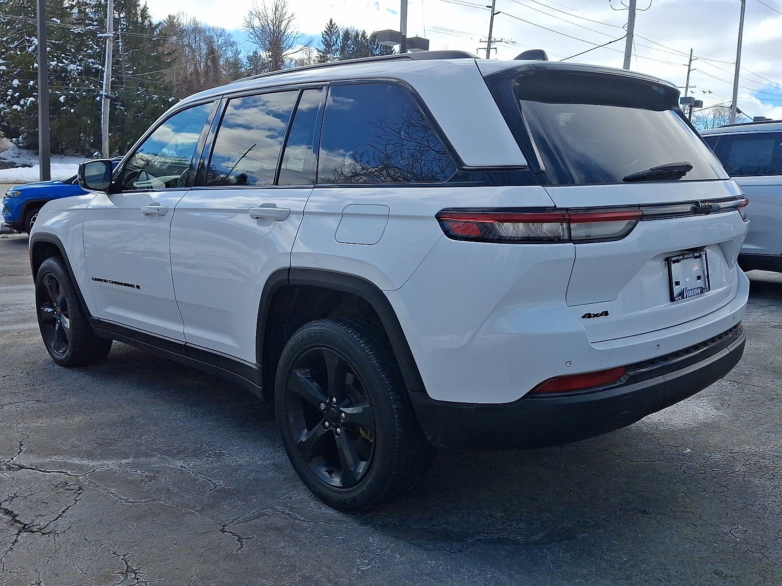 Certified Used 2023 Bright White Clearcoat Jeep Altitude image 4