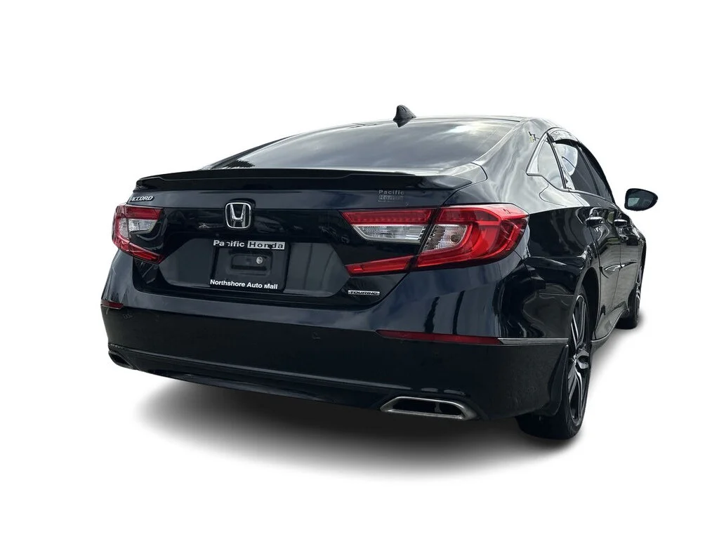 Used 2018  Honda Sedan 1.5T Touring CVT One Owner   No Reported Acc image 13