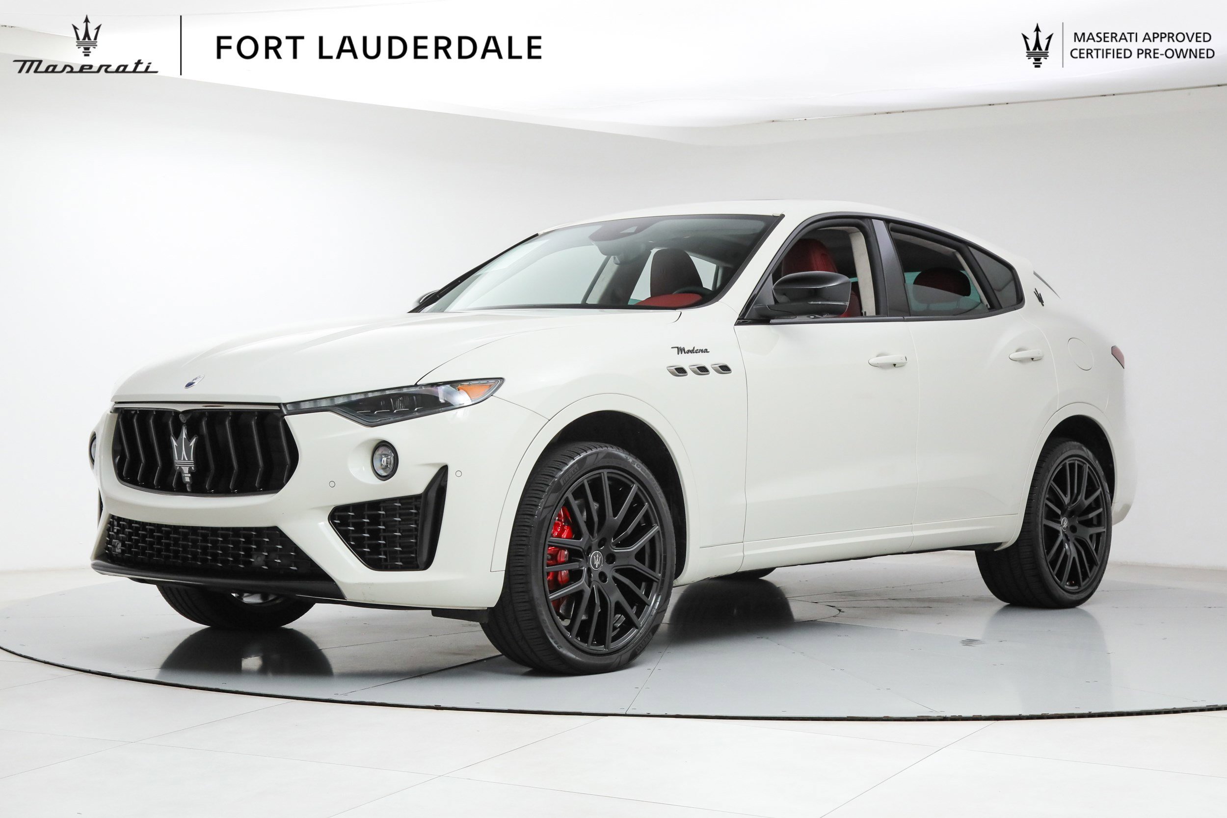 2023 Maserati Levante Modena's photo