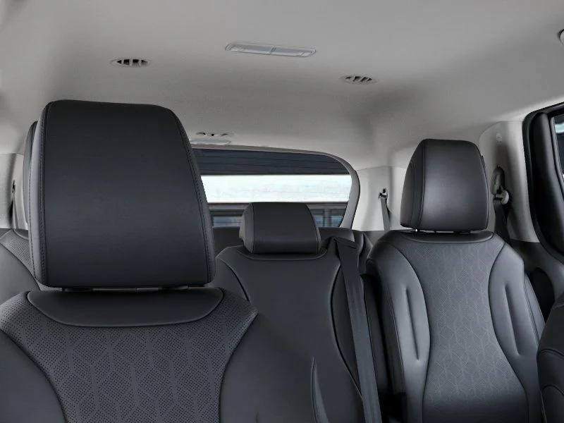 New 2027 Ceramic Silver Kia LXS image 27