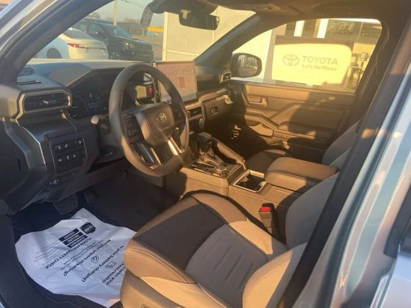 2026 Toyota Tacoma TRD Off Road - Photo 17