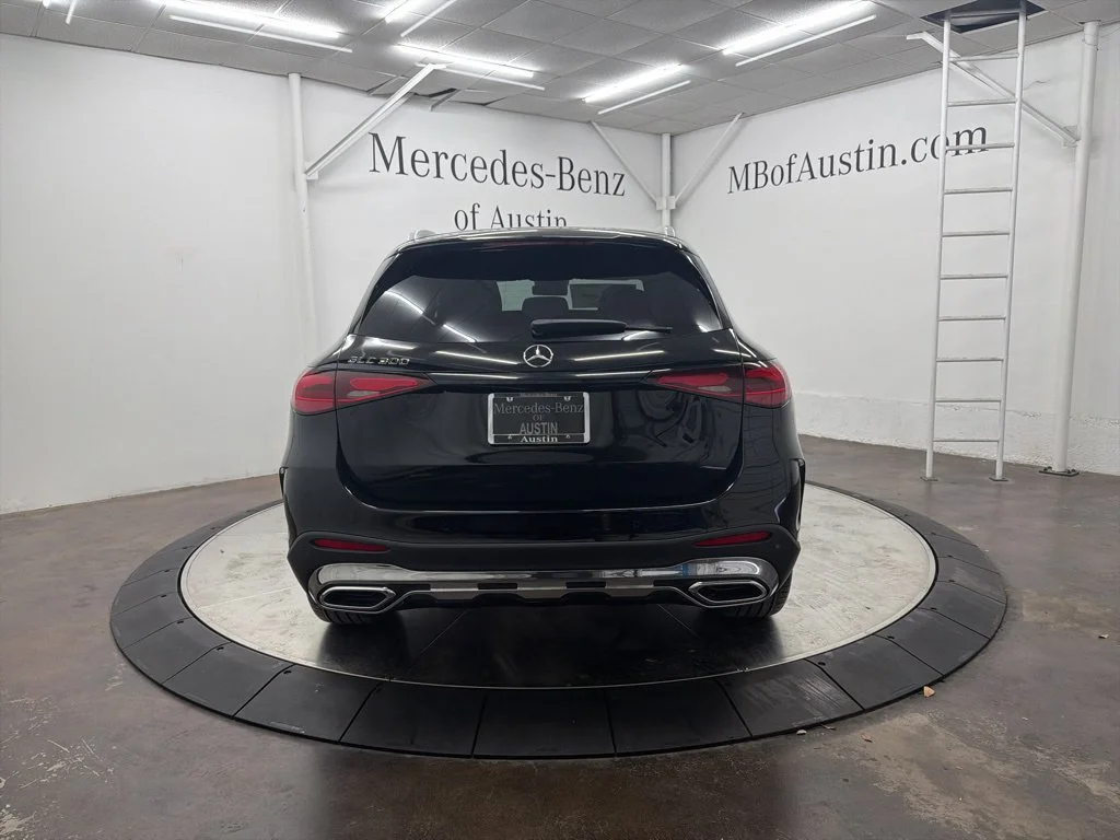 Used 2026 Black Mercedes-Benz GLC 300 image 6