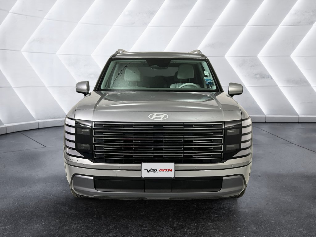 Used 2026 Silver Hyundai SEL Convenience image 2