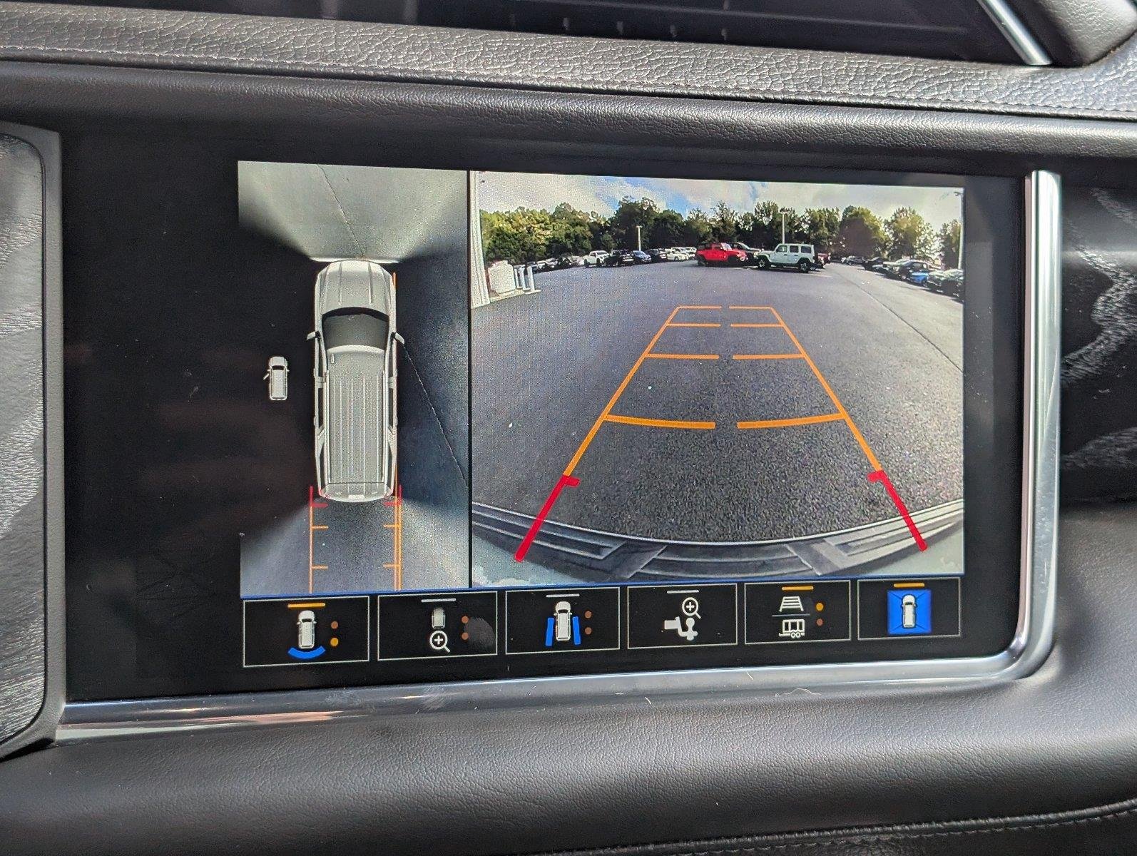 Used 2023 STERLING METALLIC GMC Denali image 22