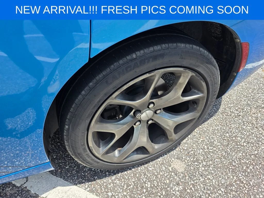 Used 2016 Blue Dodge SXT image 8