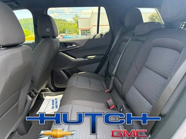 2027 Chevrolet Equinox LT - Photo 17