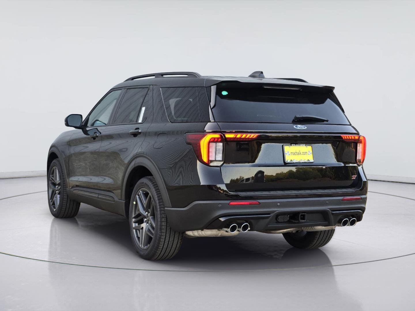 New 2026 Agate Black Metallic Ford ST image 4