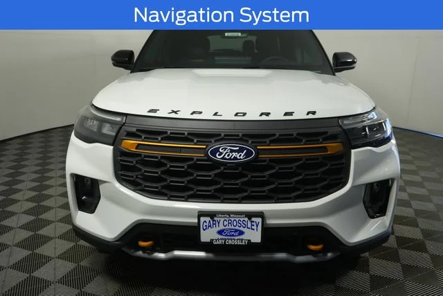 New 2027 Star White Metallic Tri-Coat Ford Tremor® image 3