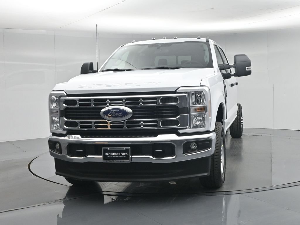 New 2026 Oxford White Ford XL image 51