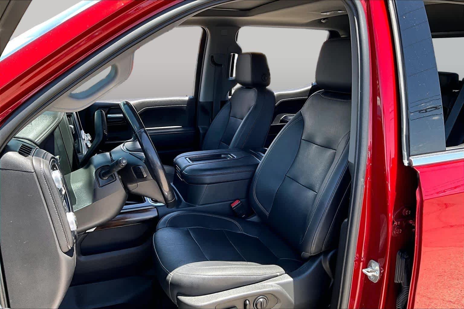 Certified Used 2021 Cayenne Red Tintcoat GMC SLT image 8