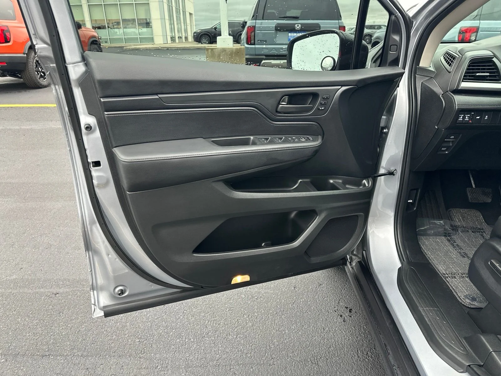 2026 Honda Odyssey EX-L - Photo 16