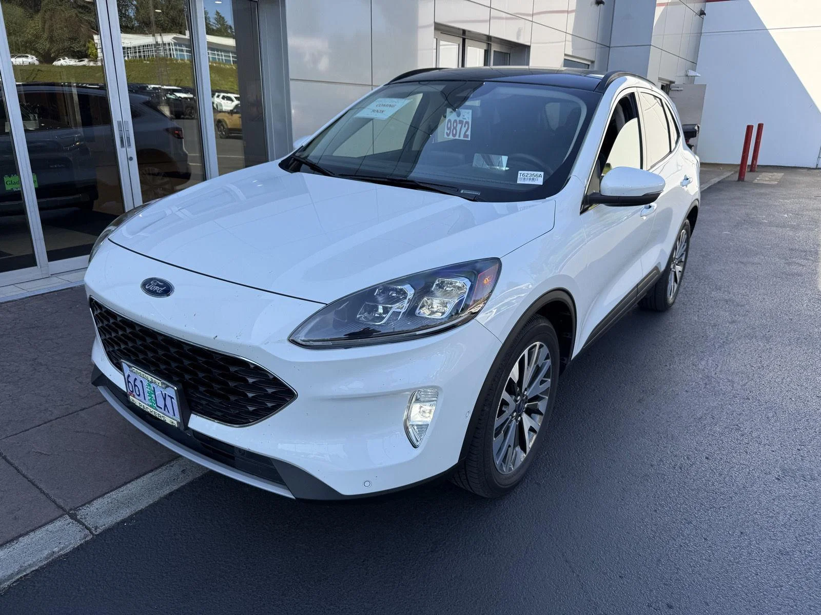 2020 Ford Escape Titanium AWD Hybrid's photo