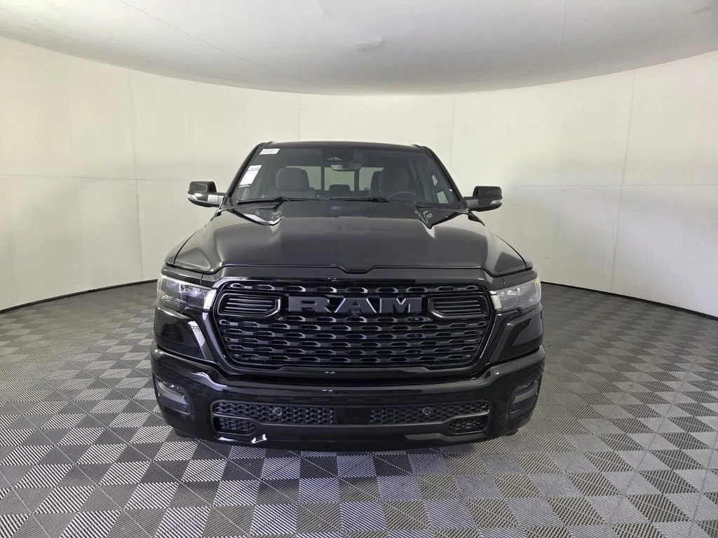 New 2026 Diamond Black Crystal Pearl-Coat Exterior Paint RAM Big Horn image 3