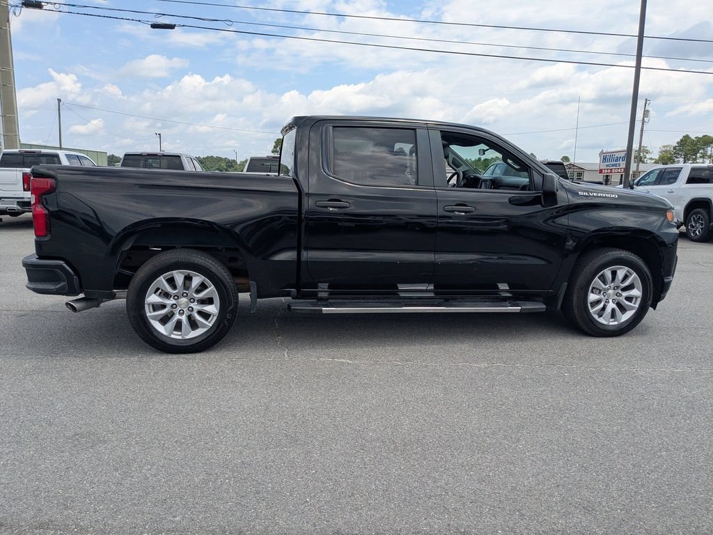 Used 2020 BLACK Chevrolet Custom image 3