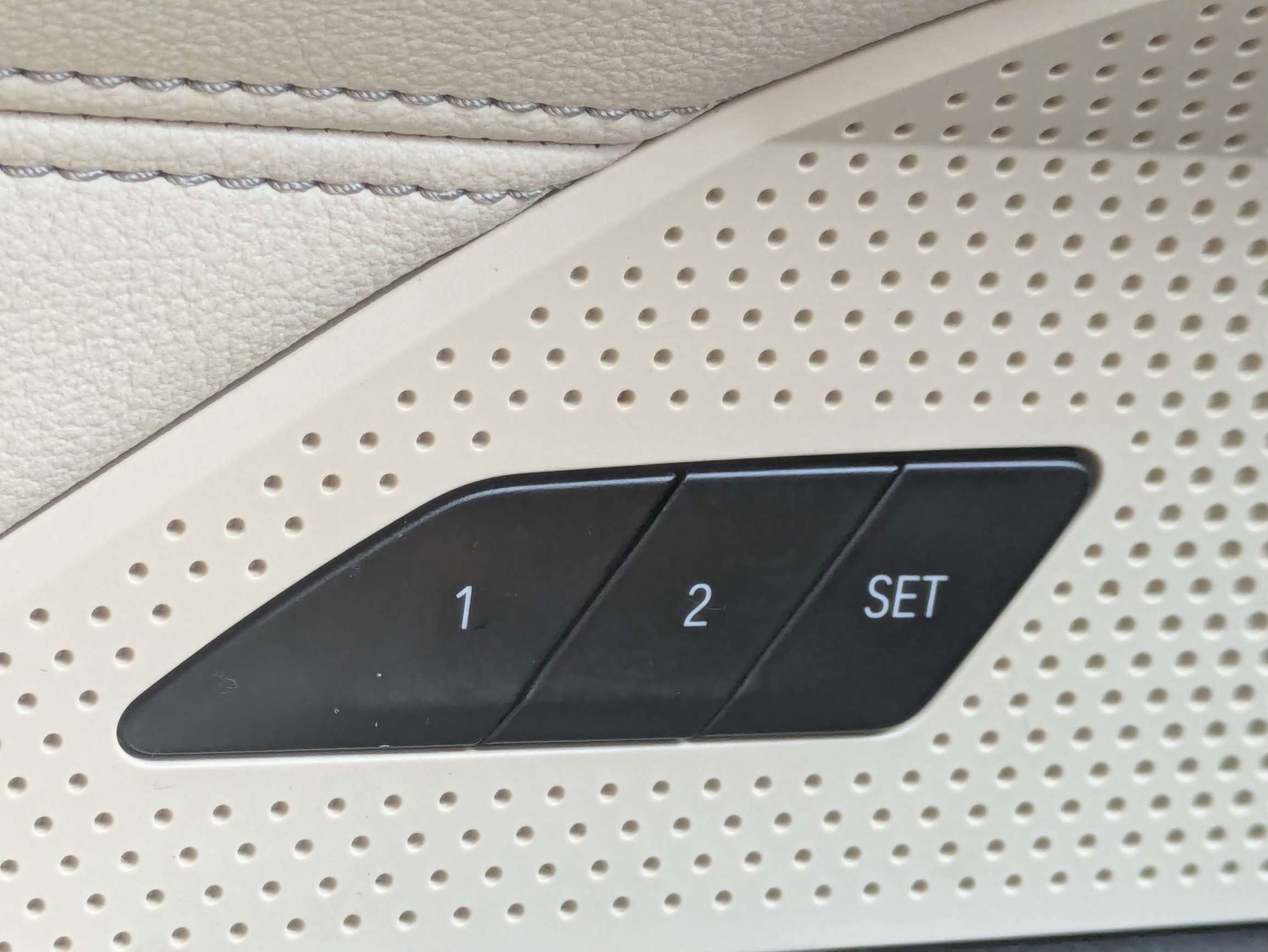 Used 2023 Alpine White BMW 430i image 28