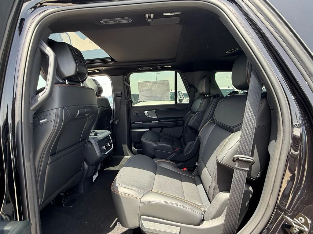 New 2027 Agate Black Metallic Ford Tremor® image 8