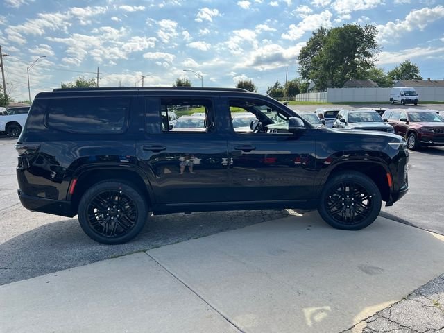 New 2026 High Gloss Black Exterior Paint Jeep Limited Reserve image 5