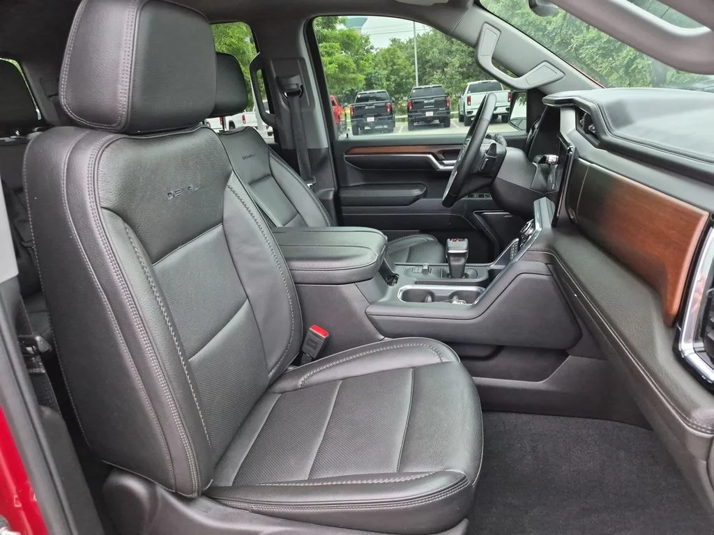 Used 2024 Red GMC Denali image 41