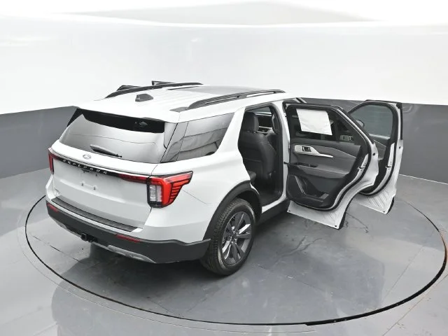New 2027 Avalanche Gray Ford Active image 28