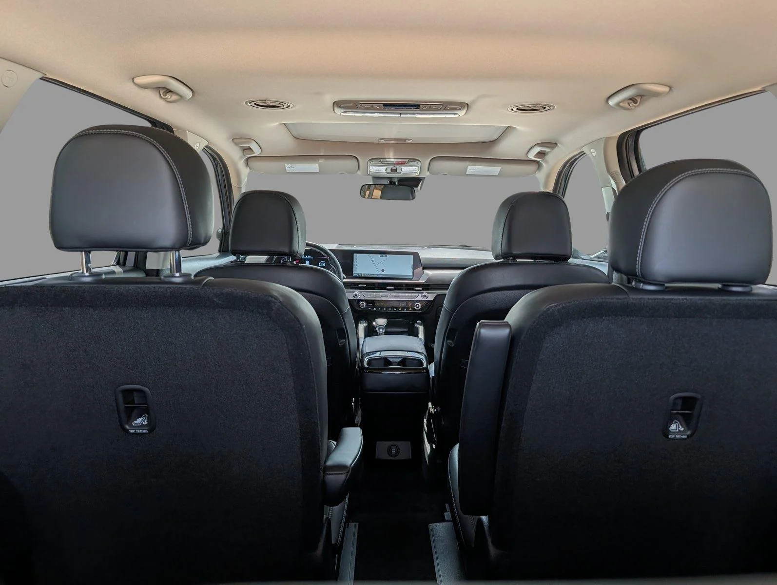 Used 2024 Everlasting Silver Kia S image 34