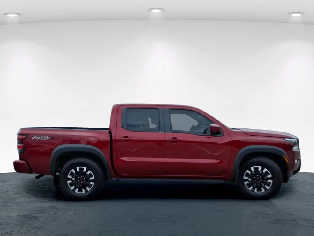Used 2024 Red Nissan PRO-X image 7