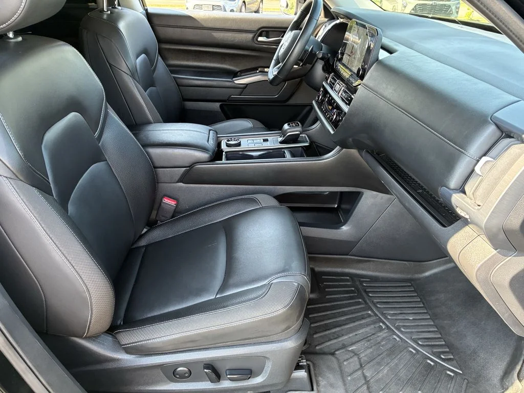 Used 2024 Black Nissan SL image 24