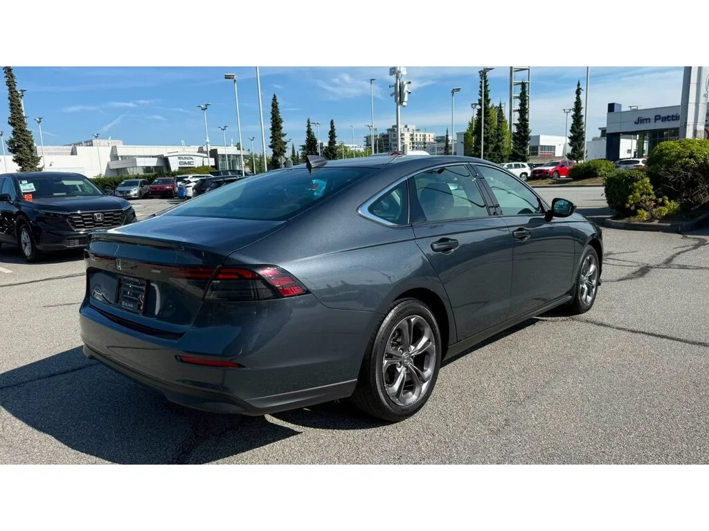 Certified Used 2023 Meteoroid Grey Metallic Honda EX CVT Certified Pre-Owned   Local BC   Neat Condi image 4
