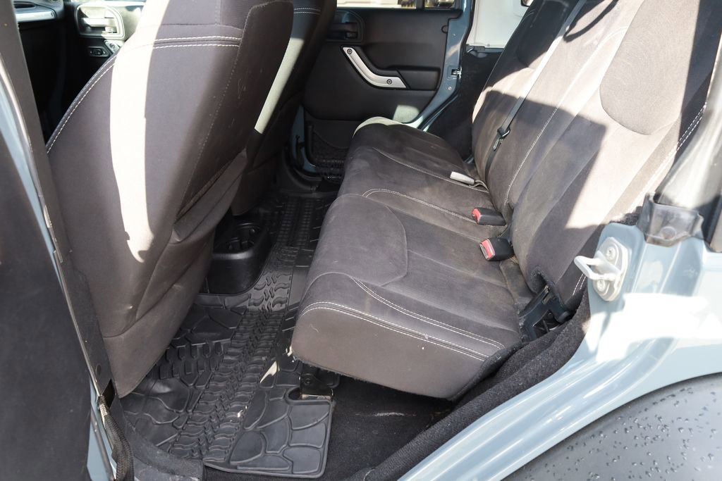 Used 2015 Anvil Clearcoat Jeep Rubicon image 17
