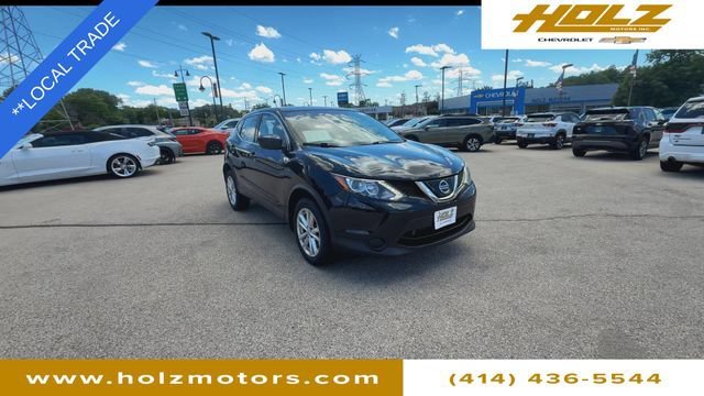 Used 2018 Nissan Rogue Sport S with VIN JN1BJ1CR7JW293919 for sale in Hales Corners, WI