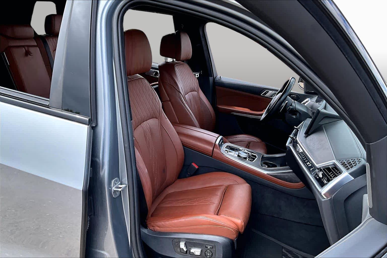 Certified Used 2024 Skyscraper Grey Metallic BMW xDrive40i image 7