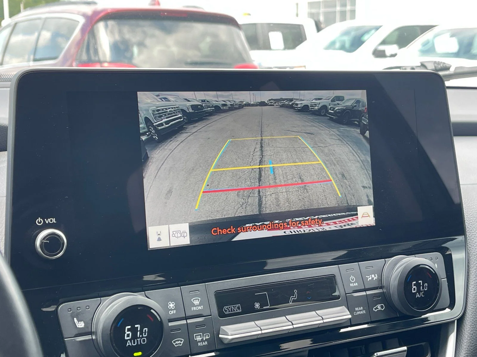 Used 2024  Toyota XLE image 22