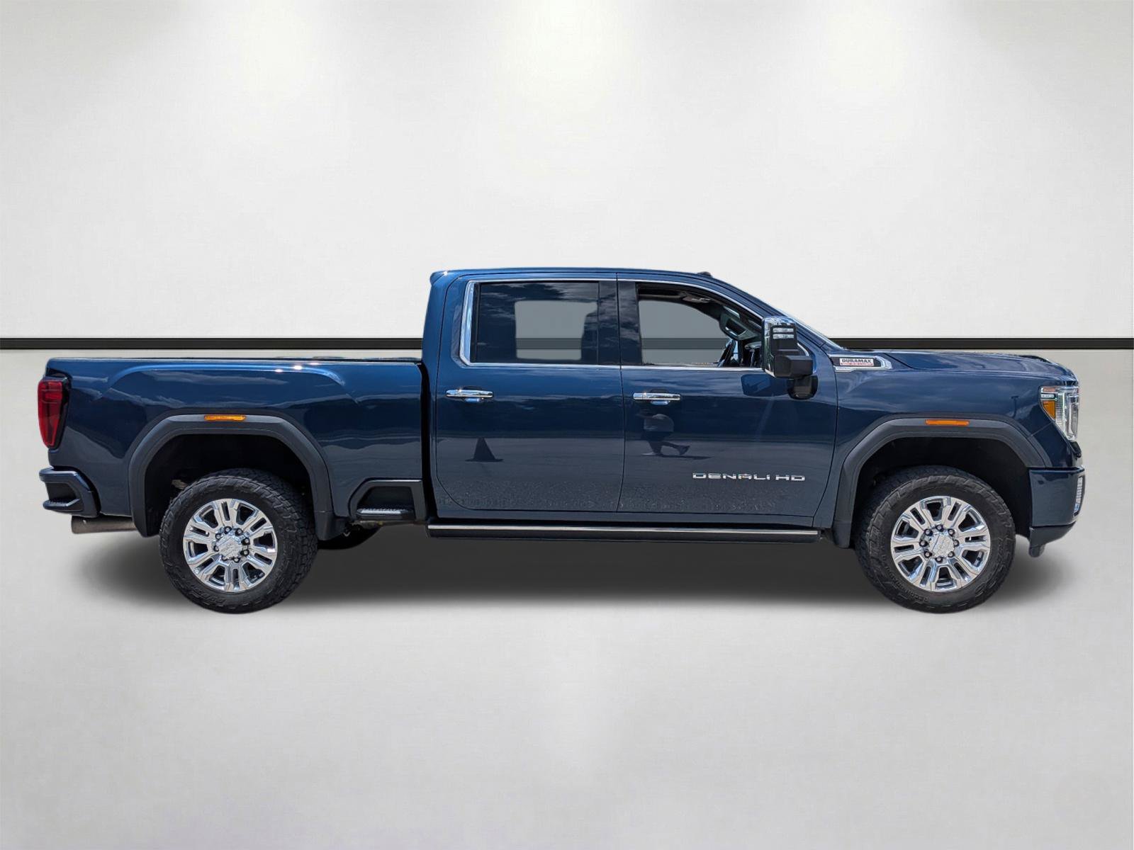 Used 2023 Pacific Blue Metallic GMC Denali image 3