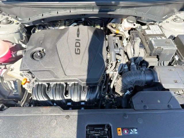 Used 2025 Gray Hyundai SEL Convenience image 27