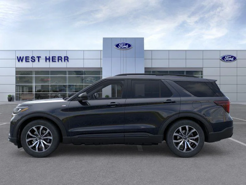 New 2026 Agate Black Metallic Ford ST-Line image 3